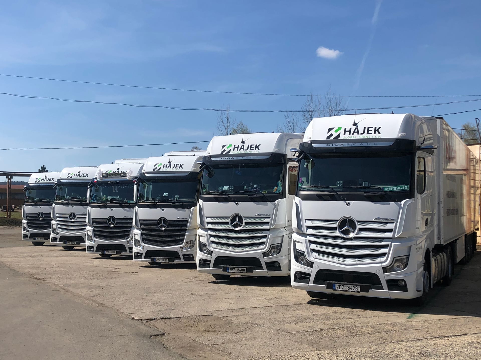 Vozový park HGT — řada nákladních vozů Mercedes-Benz Actros